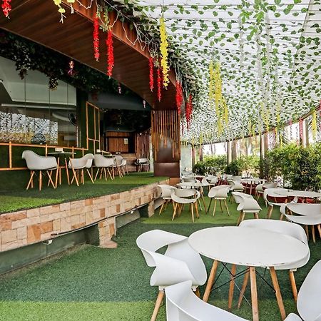 Oyo Salt House Hotel Mumbai Exterior photo