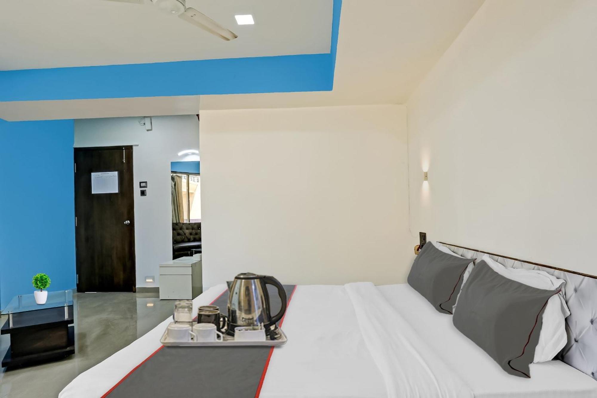 Oyo Salt House Hotel Mumbai Exterior photo