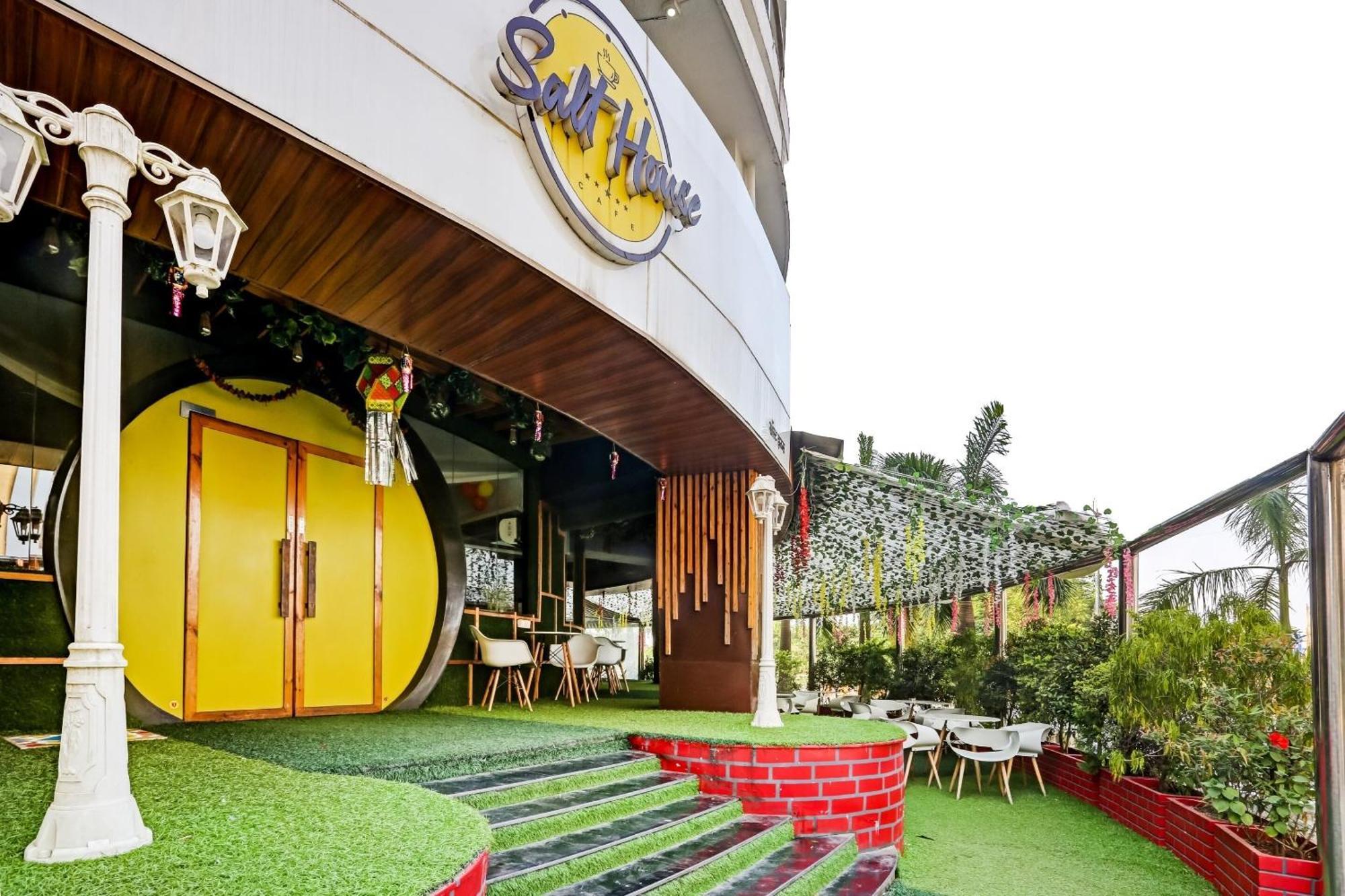 Oyo Salt House Hotel Mumbai Exterior photo